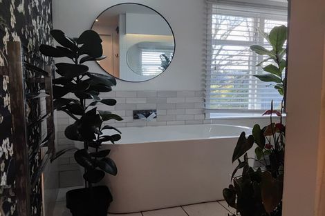 Photo of property in 61a Mortimer Terrace, Brooklyn, Wellington, 6021