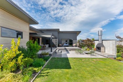 Photo of property in 12 Coralie Place, Lansdowne, Masterton, 5810