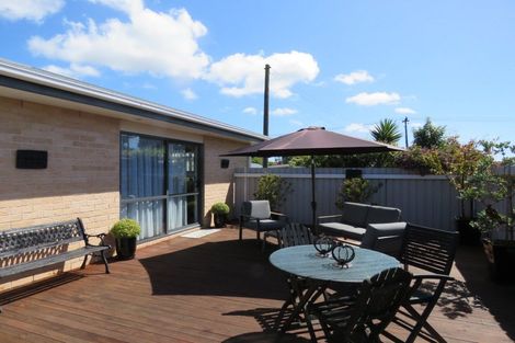 Photo of property in 33 Queen Street, Westport, 7825