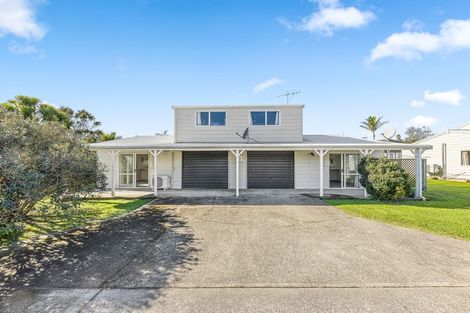 Photo of property in 49 Bay Street, Red Beach, 0932