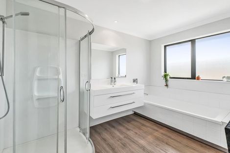 Photo of property in 1 Lloyds Close, Rolleston, 7614