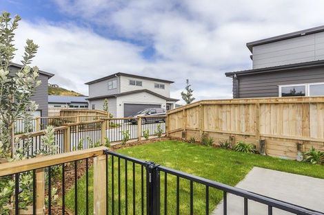 Photo of property in 90c/2 Endeavour Drive, Whitby, Porirua, 5024