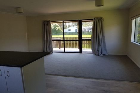 Photo of property in 55a Aquarius Drive, Kawaha Point, Rotorua, 3010