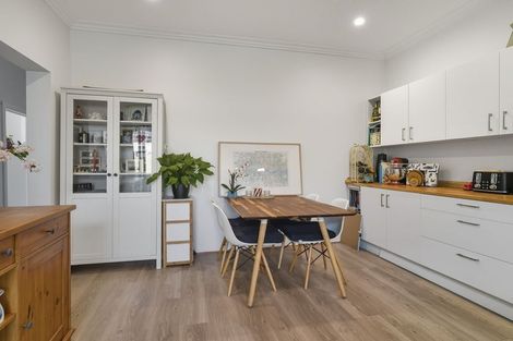 Photo of property in 18 Alma Street, Saint Kilda, Dunedin, 9012