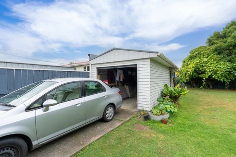 Photo of property in 174 Tiro Tiro Road, Levin, 5510