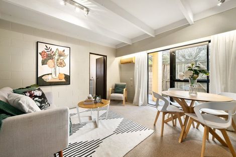 Photo of property in 35 Burma Road, Khandallah, Wellington, 6035