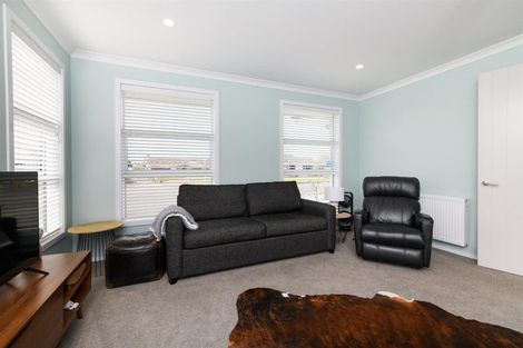 Photo of property in 10 Mcilwaine Place, Marton, 4710