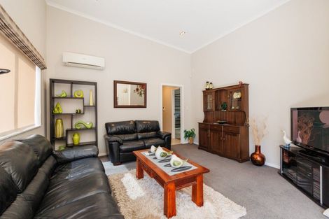 Photo of property in 10 Galea Grove, Kelvin Grove, Palmerston North, 4414