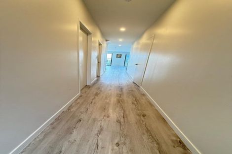 Photo of property in 16 Kapehu Road, Silverdale, 0932