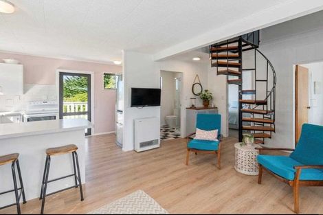 Photo of property in 27 Hemara Street, Waikanae Beach, Waikanae, 5036