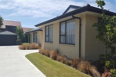 Photo of property in 92 Merrin Street, Avonhead, Christchurch, 8042