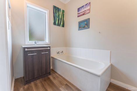 Photo of property in 6 Naylor Street, Waimate, 7924