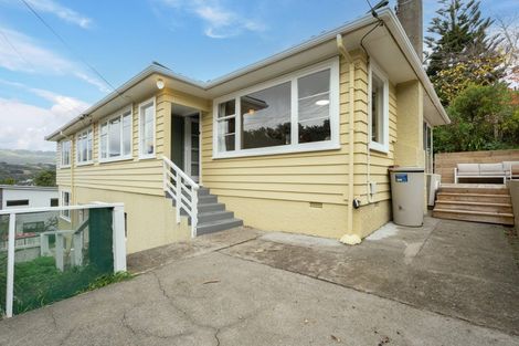 Photo of property in 1 Rimu Street, Tawa, Wellington, 5028
