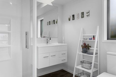 Photo of property in 3 Hamlett Drive, Woodend, 7610