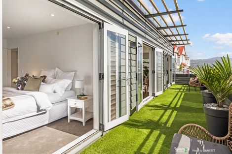 Photo of property in 14u3 Oriental Terrace, Oriental Bay, Wellington, 6011