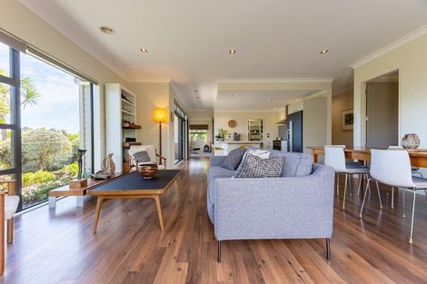 Photo of property in 4 Pateke Way, Paraparaumu Beach, Paraparaumu, 5032