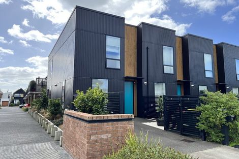 Photo of property in 2a Hastings Street, Hobsonville, Auckland, 0616