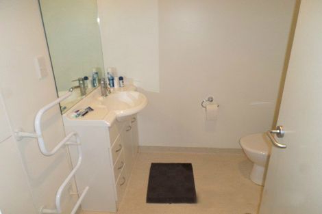Photo of property in Terrace Heights Apartments, 2/163p The Terrace, Wellington Central, Wellington, 6011