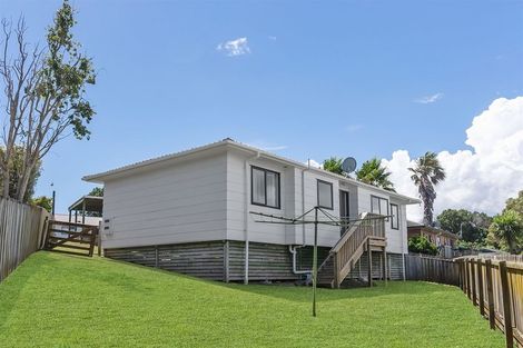 Photo of property in 5 Kinvig Place, Ranui, Auckland, 0612
