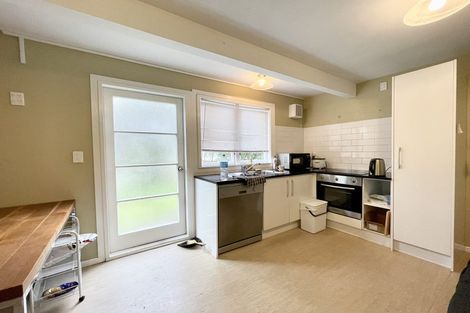 Photo of property in 47 Pomaria Road, Henderson, Auckland, 0610