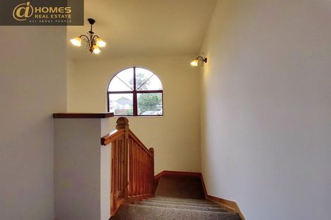 Photo of property in 40 Eyre Street, Henderson, Auckland, 0612