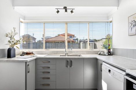 Photo of property in 19 Moreland Avenue, Pukete, Hamilton, 3200