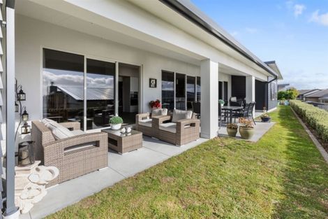 Photo of property in 10 Louise Drive, Ohauiti, Tauranga, 3112