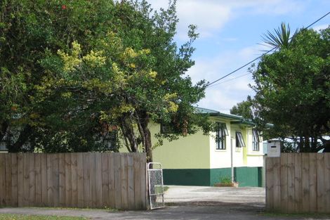 Photo of property in 12a Sabulite Road, Kelston, Auckland, 0602