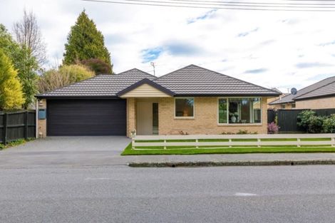 Photo of property in 34 Steadman Road, Broomfield, Christchurch, 8042