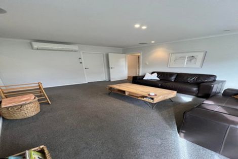 Photo of property in 69 Dunedin Street, Redwood, Christchurch, 8051