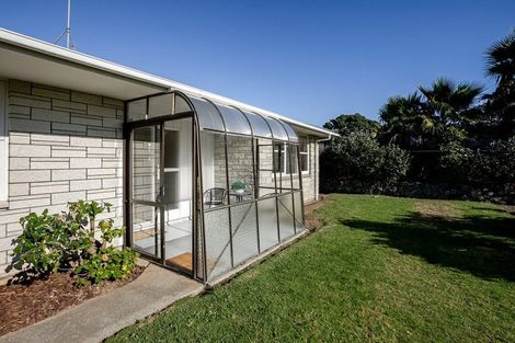 Photo of property in 70b Seaview Road, Paraparaumu Beach, Paraparaumu, 5032