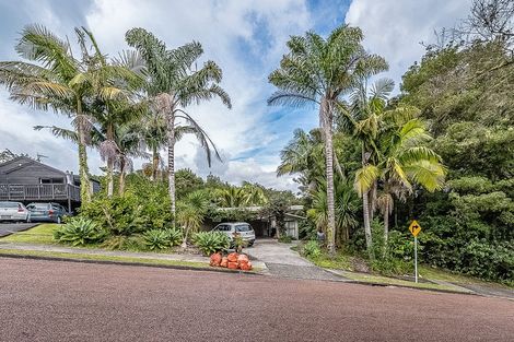 Photo of property in 3 Hebe Place, Birkenhead, Auckland, 0626