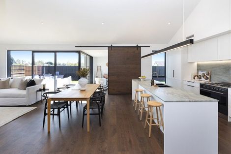 Photo of property in 160 Gardiners Road, Harewood, Christchurch, 8051