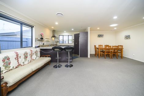 Photo of property in 53 Geneva Terrace, Kelvin Grove, Palmerston North, 4414