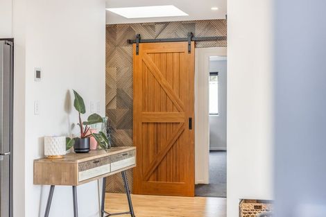 Photo of property in 74 Kotare Street, Waikanae, 5036