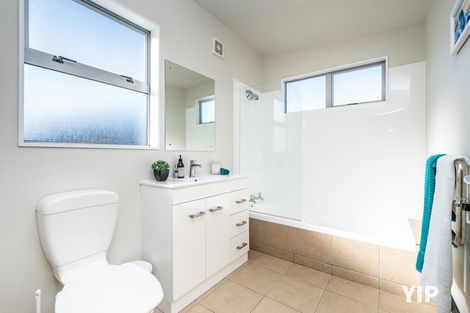 Photo of property in 8 Erlestoke Crescent, Churton Park, Wellington, 6037