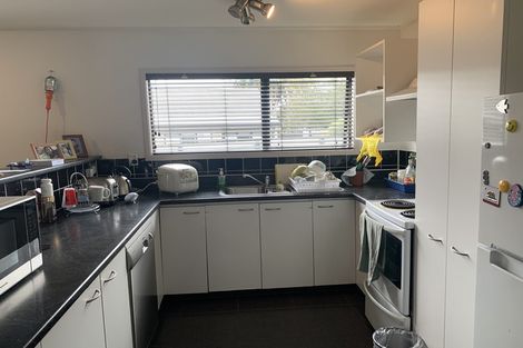 Photo of property in 13 Gloaming Place, Conifer Grove, Takanini, 2112