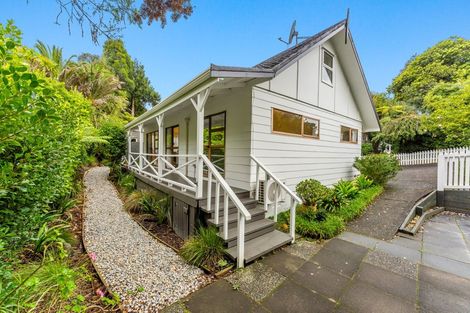 Photo of property in 2/1 Trelawny Place, Hillcrest, Auckland, 0627