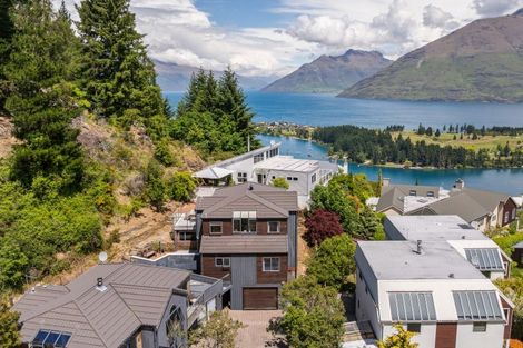 Photo of property in 12b Windsor Place, Queenstown, 9300