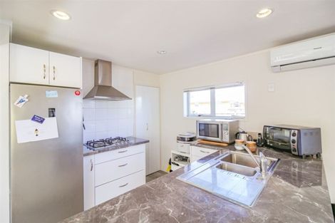 Photo of property in 2/2 Alma Road, Gonville, Whanganui, 4501