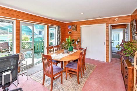 Photo of property in 21 Saint Johns Avenue, Tuakau, 2121