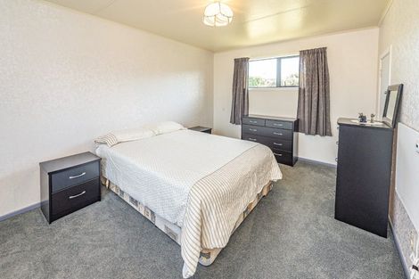 Photo of property in 21 Omori Place, Castlecliff, Whanganui, 4501