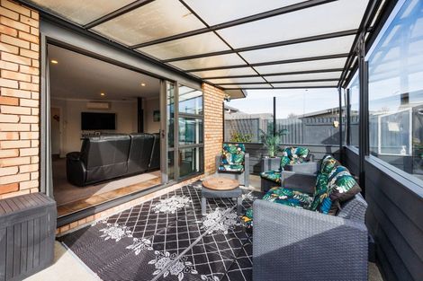 Photo of property in 12 Lorenzo Place, Kelvin Grove, Palmerston North, 4414