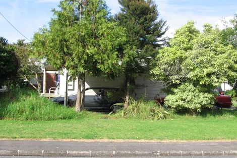 Photo of property in 25 Graham Avenue, Te Atatu Peninsula, Auckland, 0610