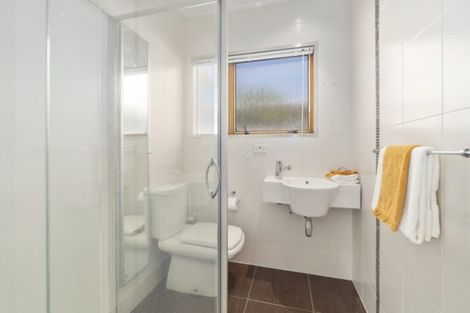 Photo of property in 16 Noall Street, Te Atatu Peninsula, Auckland, 0610