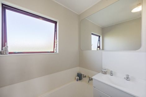 Photo of property in 43a Tait Drive, Greenmeadows, Napier, 4112