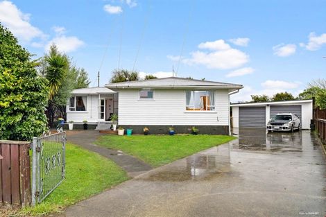 Photo of property in 4 Mountbatten Place, Papakura, 2110