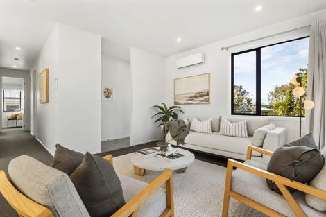 Photo of property in 14 Fordham Street, Beach Haven, Auckland, 0626