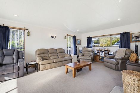 Photo of property in 296 Waikawa Road, Waikawa, Picton, 7220