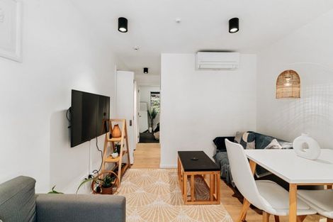 Photo of property in The Alex Apartments, 135u18b Hallenstein Street, Queenstown, 9300